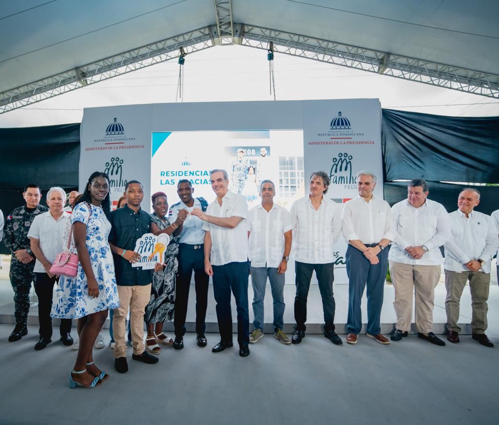 Gobierno dominicano realiza décima entrega de proyectos del Plan Nacional Familia Feliz